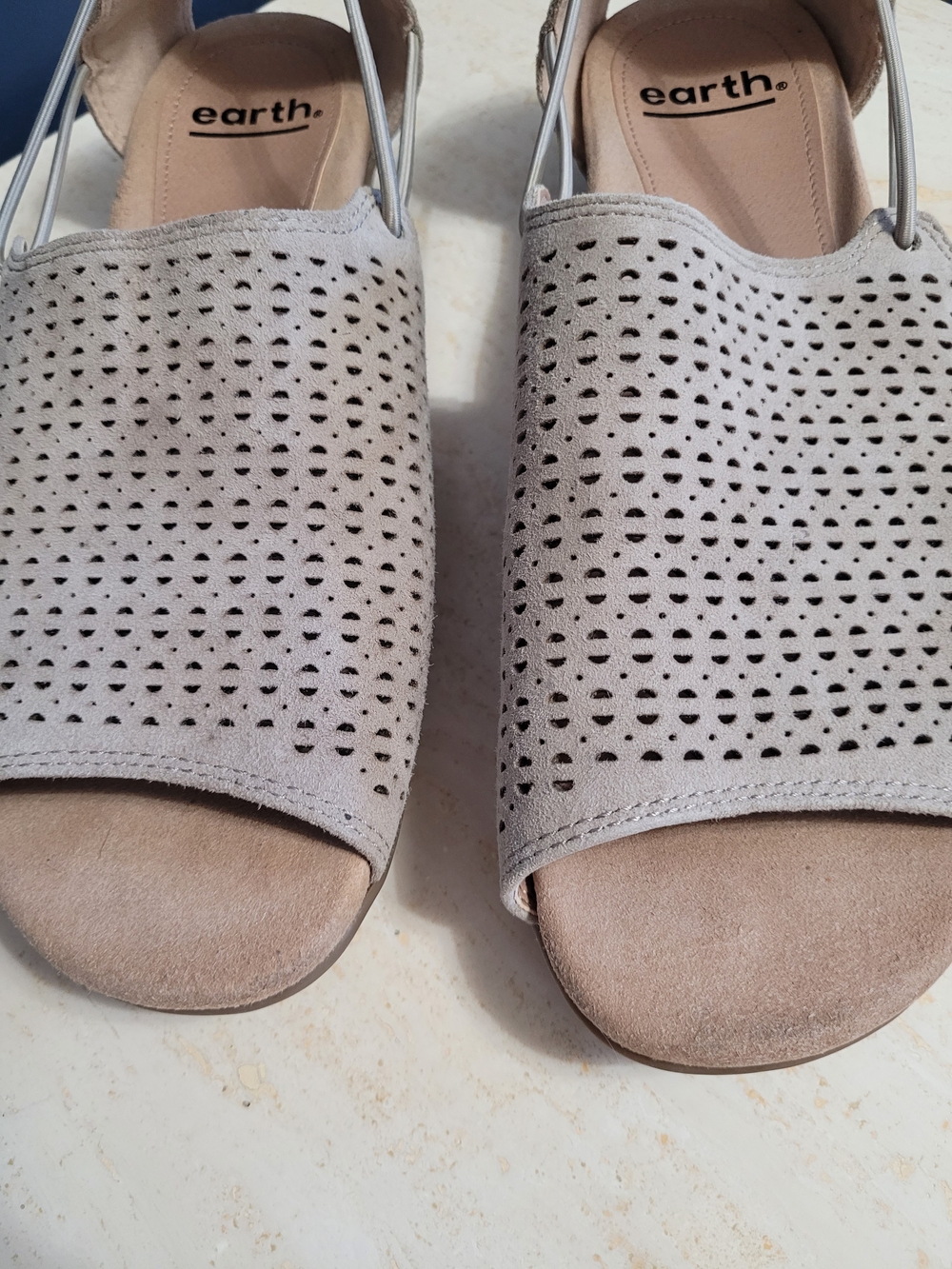 050 earth® Alder Abra Women’s Beige Suede Slingback Sandals